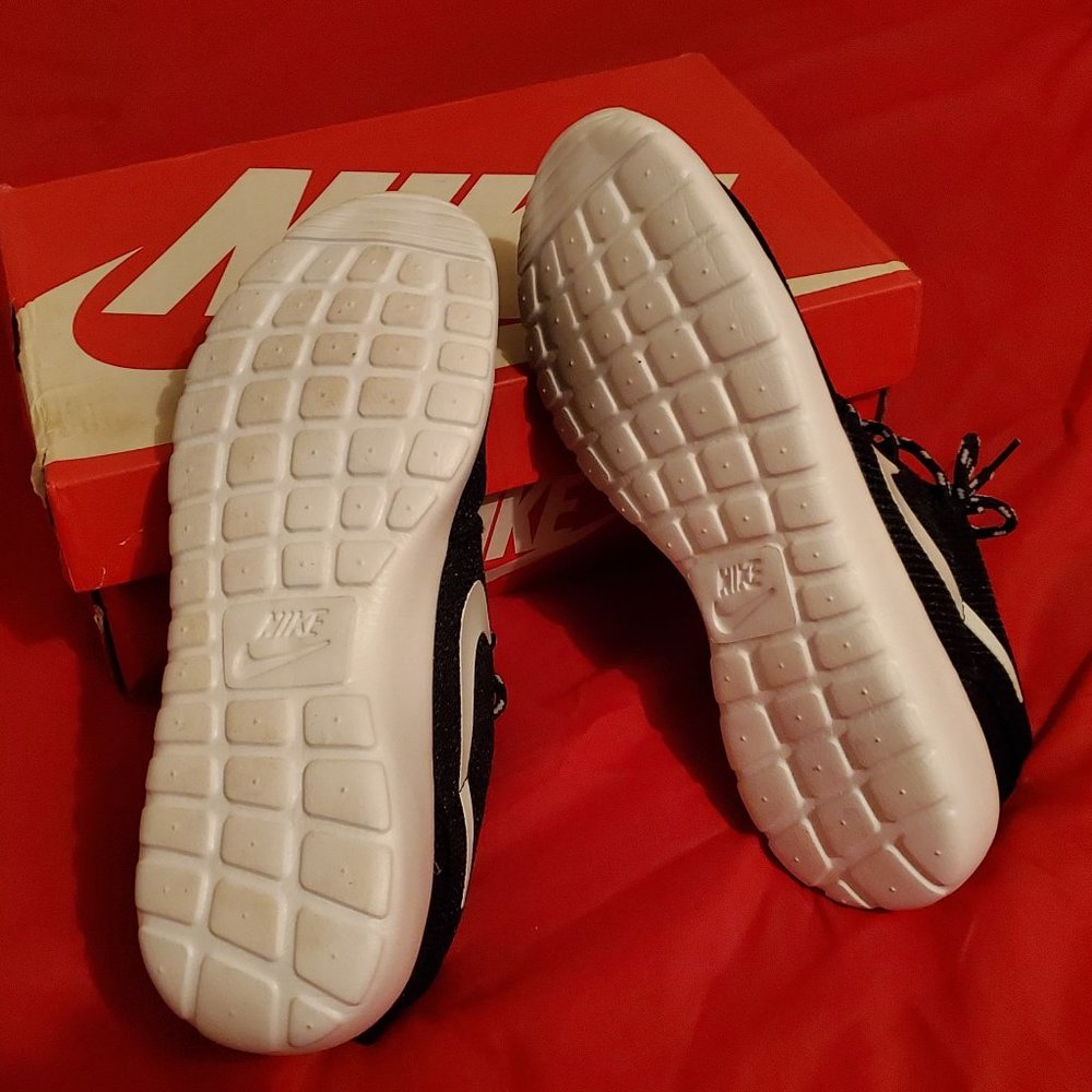 NIKE ROSHE RUN SIZE 8 - Picture 7 of 9